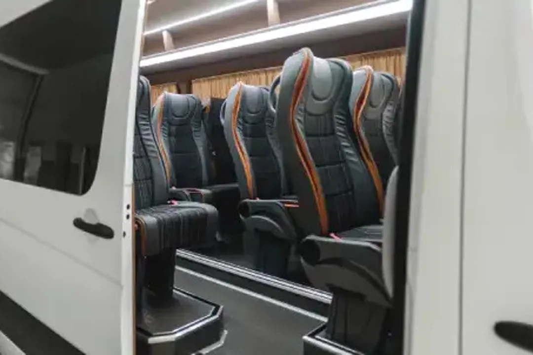 Shuttle bus gratis ke LRT