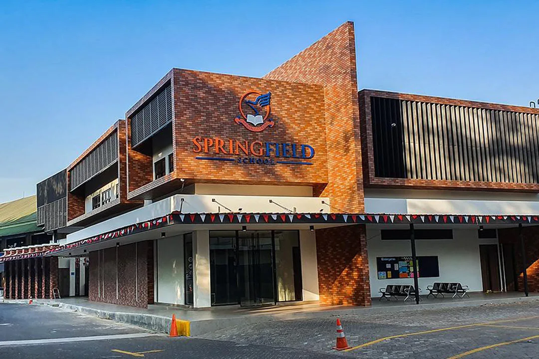 20 menit ke Springfield School